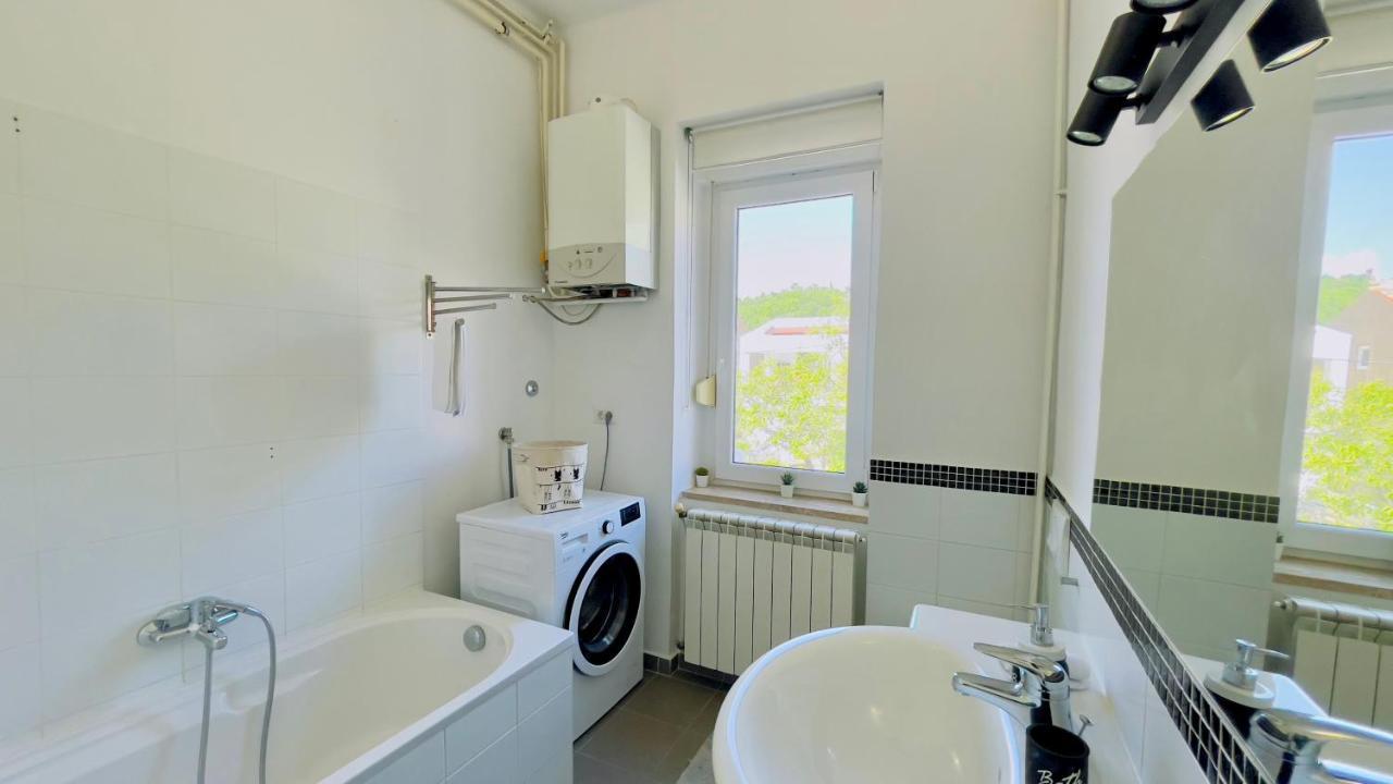 Apartment Reful Kraljevica Eksteriør billede